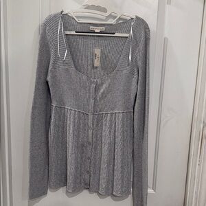 Aeropostale Women's Gray Button Down Shirt